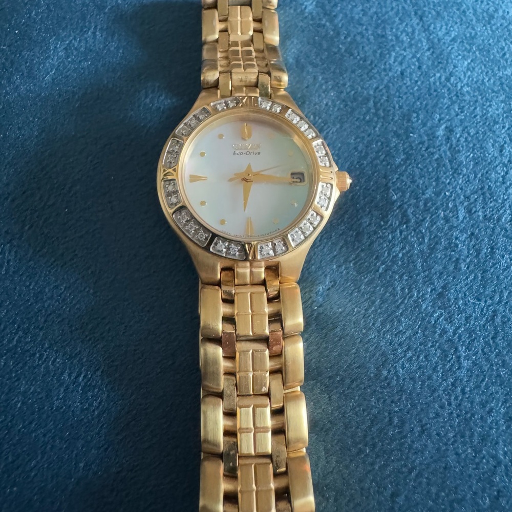 Gold Women's Watch Citizen Pearl Face